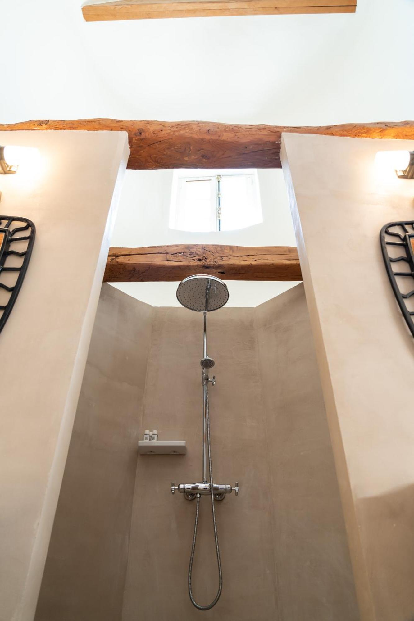 Chateau Les Crostes ロルグ 部屋 写真